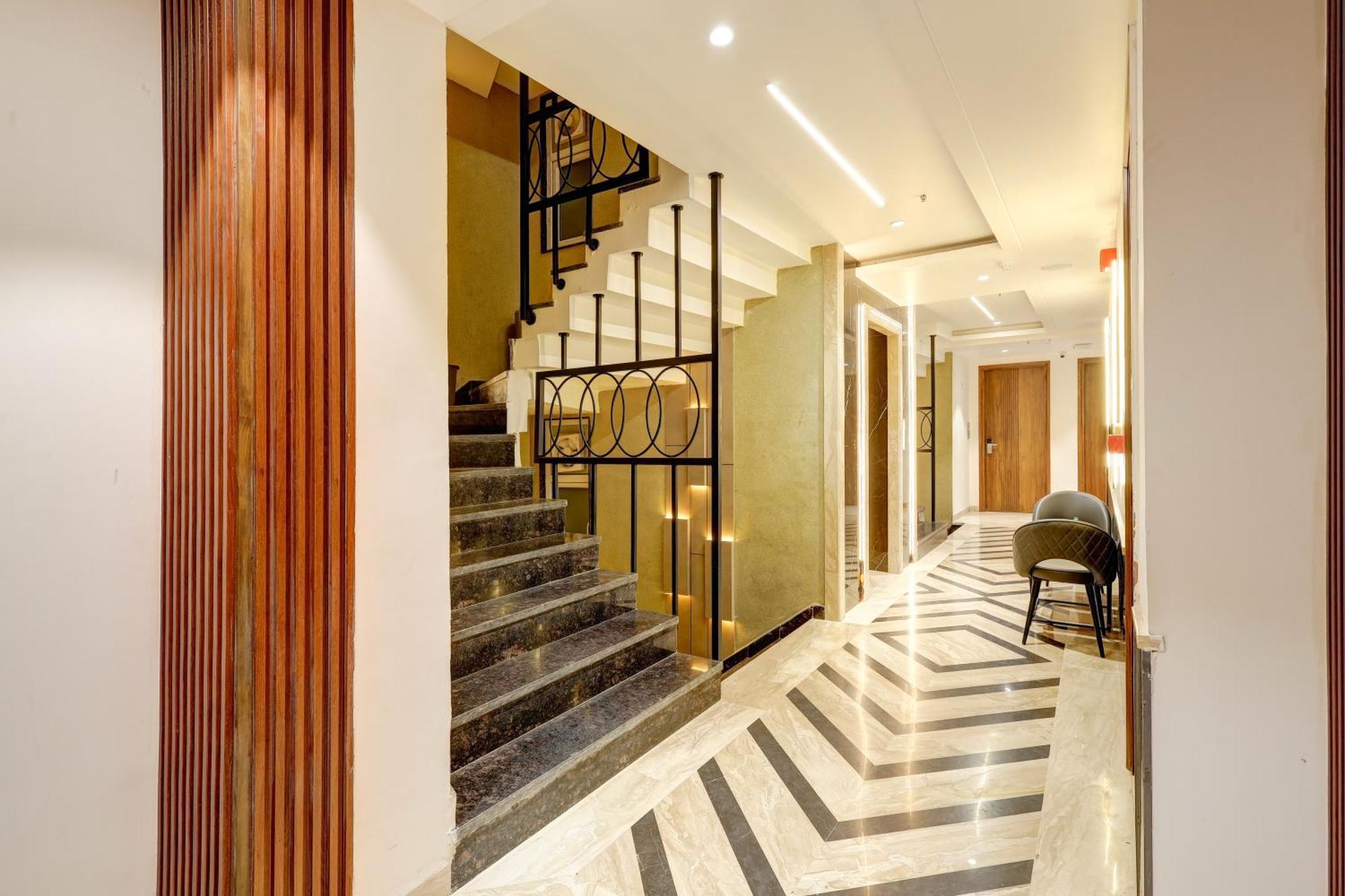 The Tyche New Delhi - Traveller'S Choice Award Winner 2025 Ню Делхи Екстериор снимка