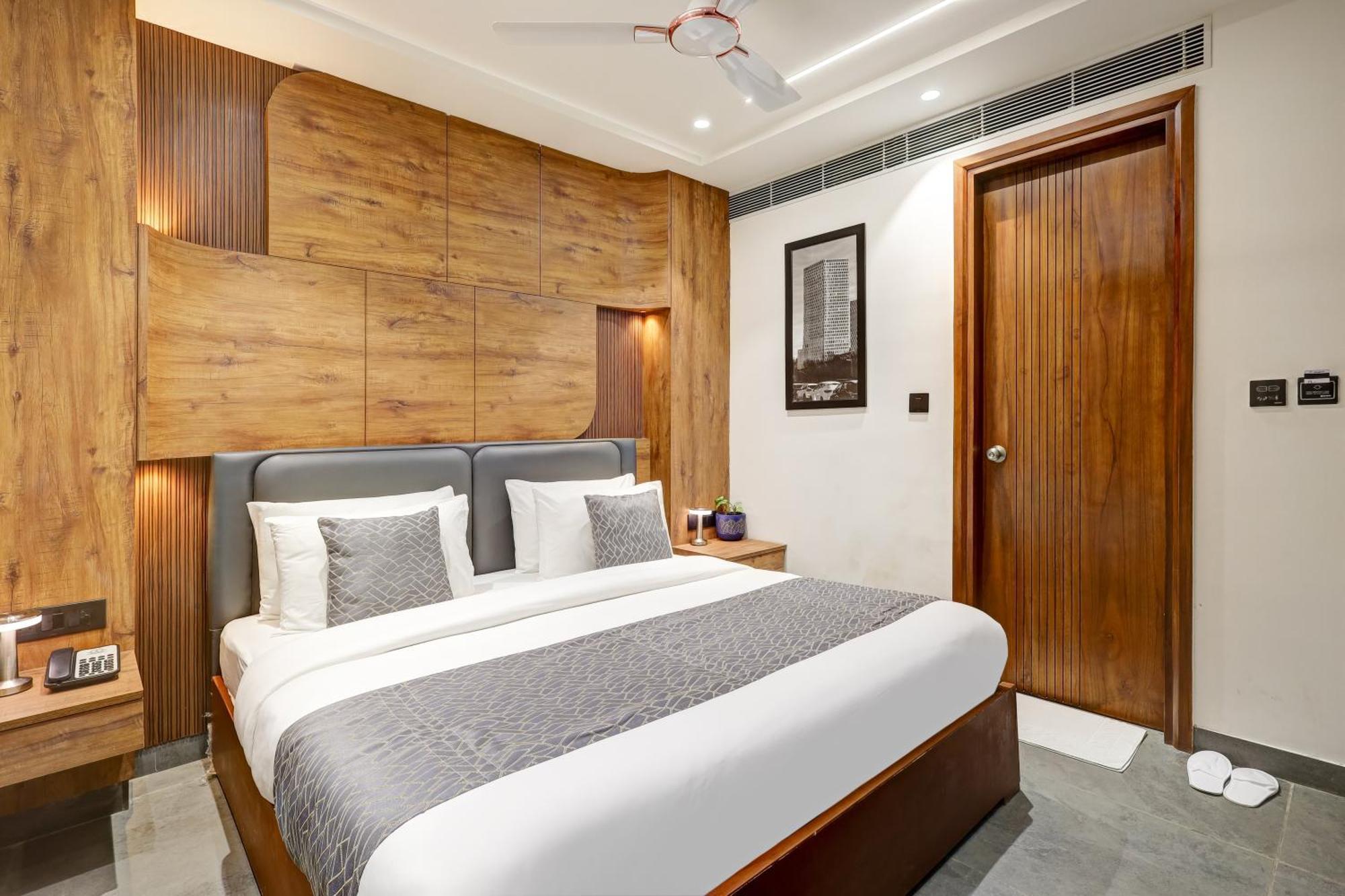 The Tyche New Delhi - Traveller'S Choice Award Winner 2025 Ню Делхи Екстериор снимка