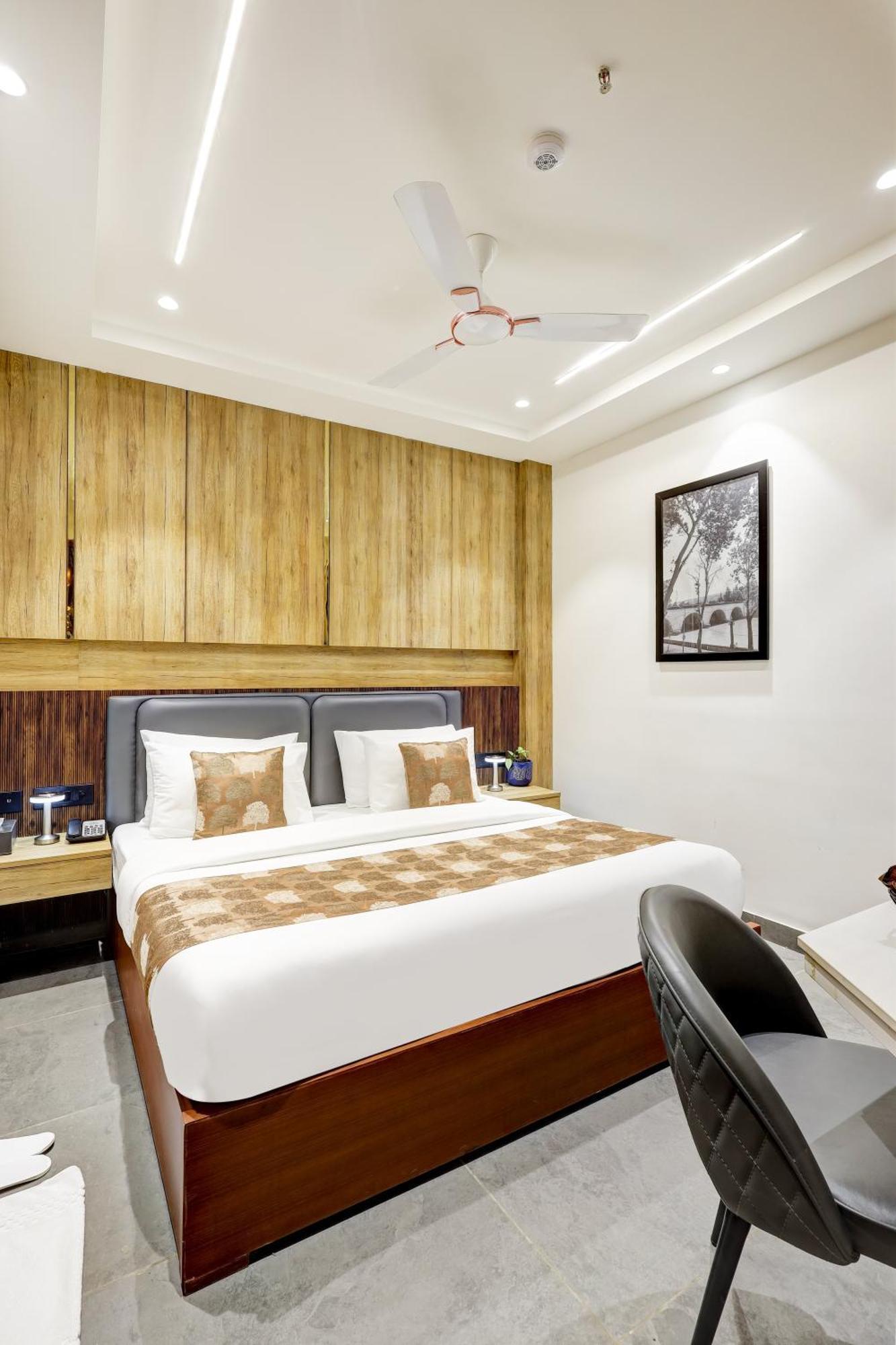 The Tyche New Delhi - Traveller'S Choice Award Winner 2025 Ню Делхи Екстериор снимка