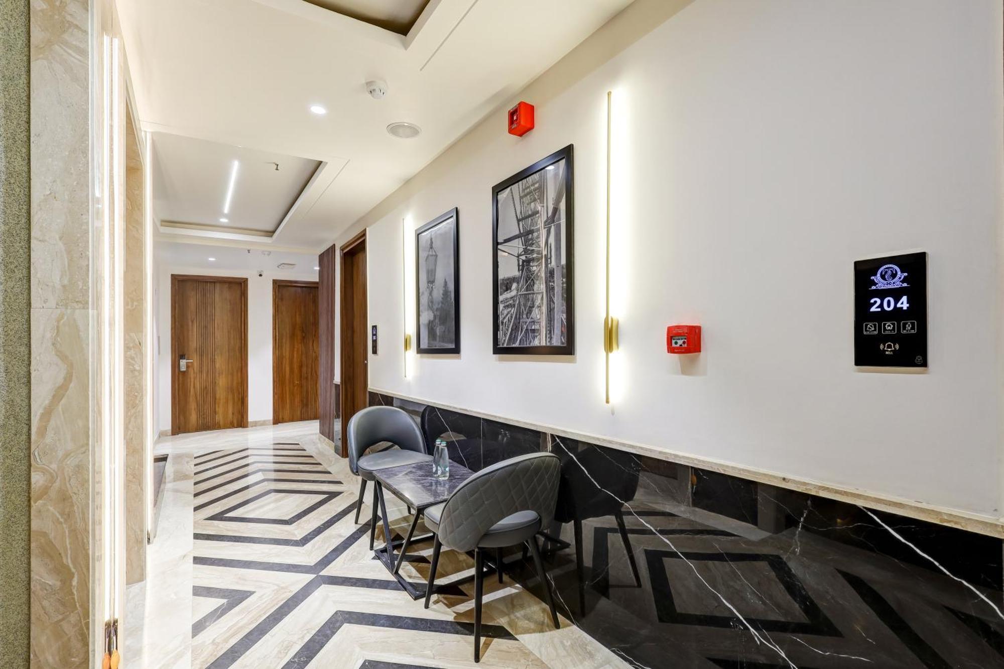 The Tyche New Delhi - Traveller'S Choice Award Winner 2025 Ню Делхи Екстериор снимка